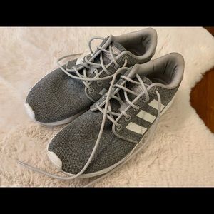 Like new size 8 women’s Adidas